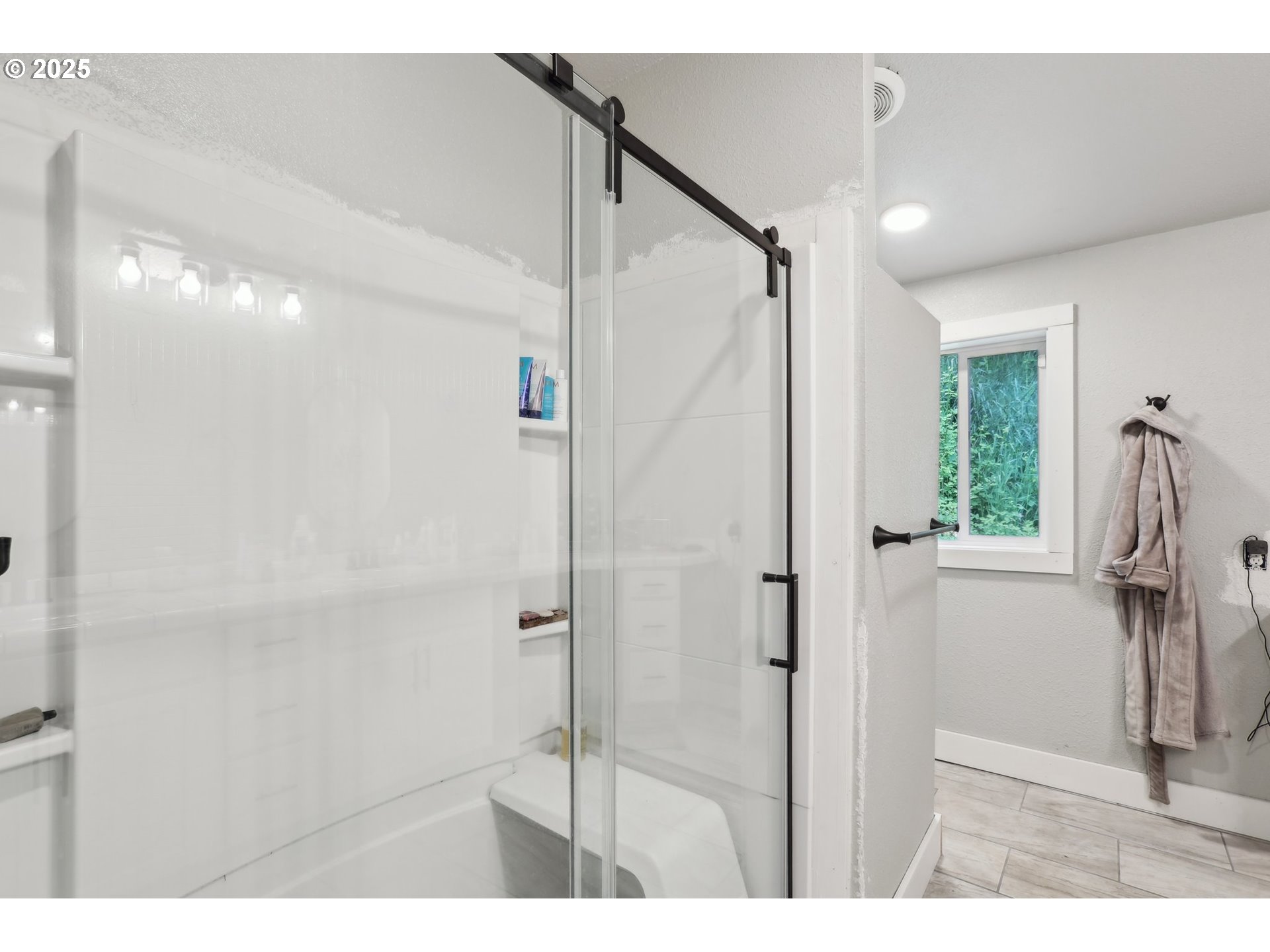 39585 Southwest Lasalle Road Gaston, OR 97119 - Photo 25 of 44 a bathroom with a shower and a sink