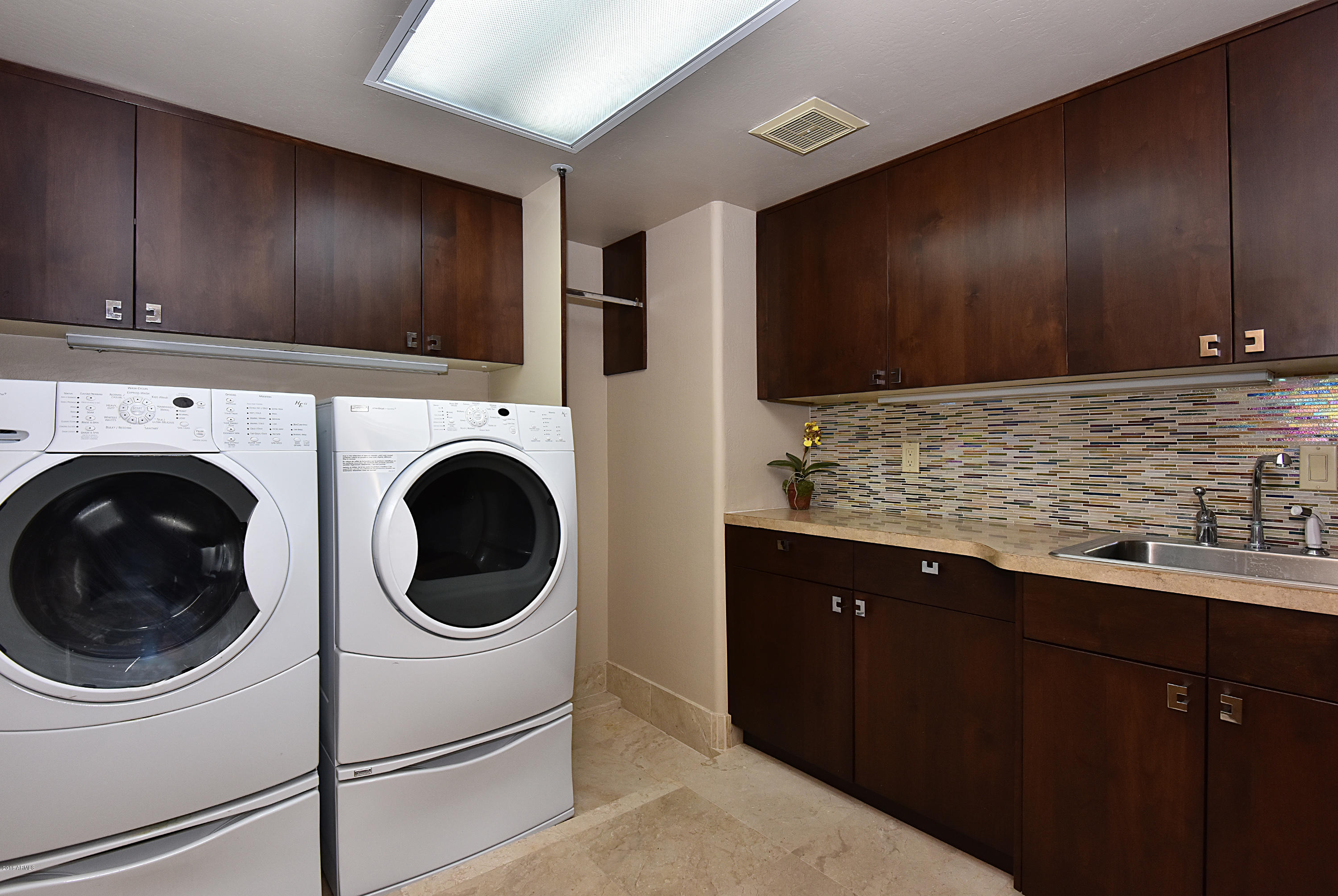 10040 East Happy Valley Road, Unit 461 Scottsdale, AZ 85255 - Photo 92 of 101 Laundry