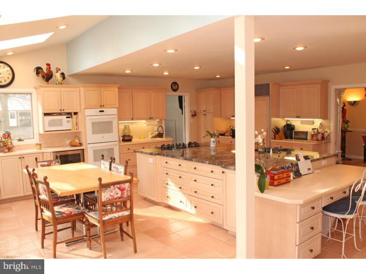 513 Gatewood Road Cherry Hill, NJ 08003 - Photo 7 of 23 Kitchen