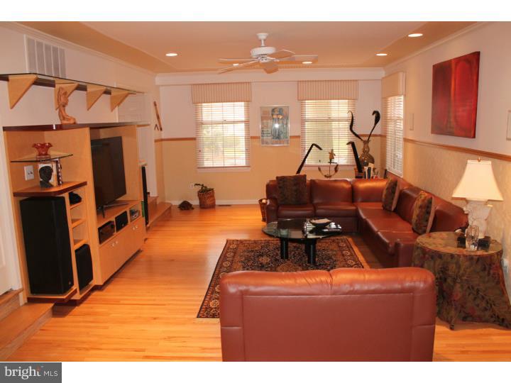 513 Gatewood Road Cherry Hill, NJ 08003 - Photo 10 of 23 Family Room
