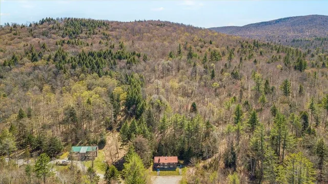 $199,000 | 8577 Highway 30, Unit H, Jamaica, VT 05343