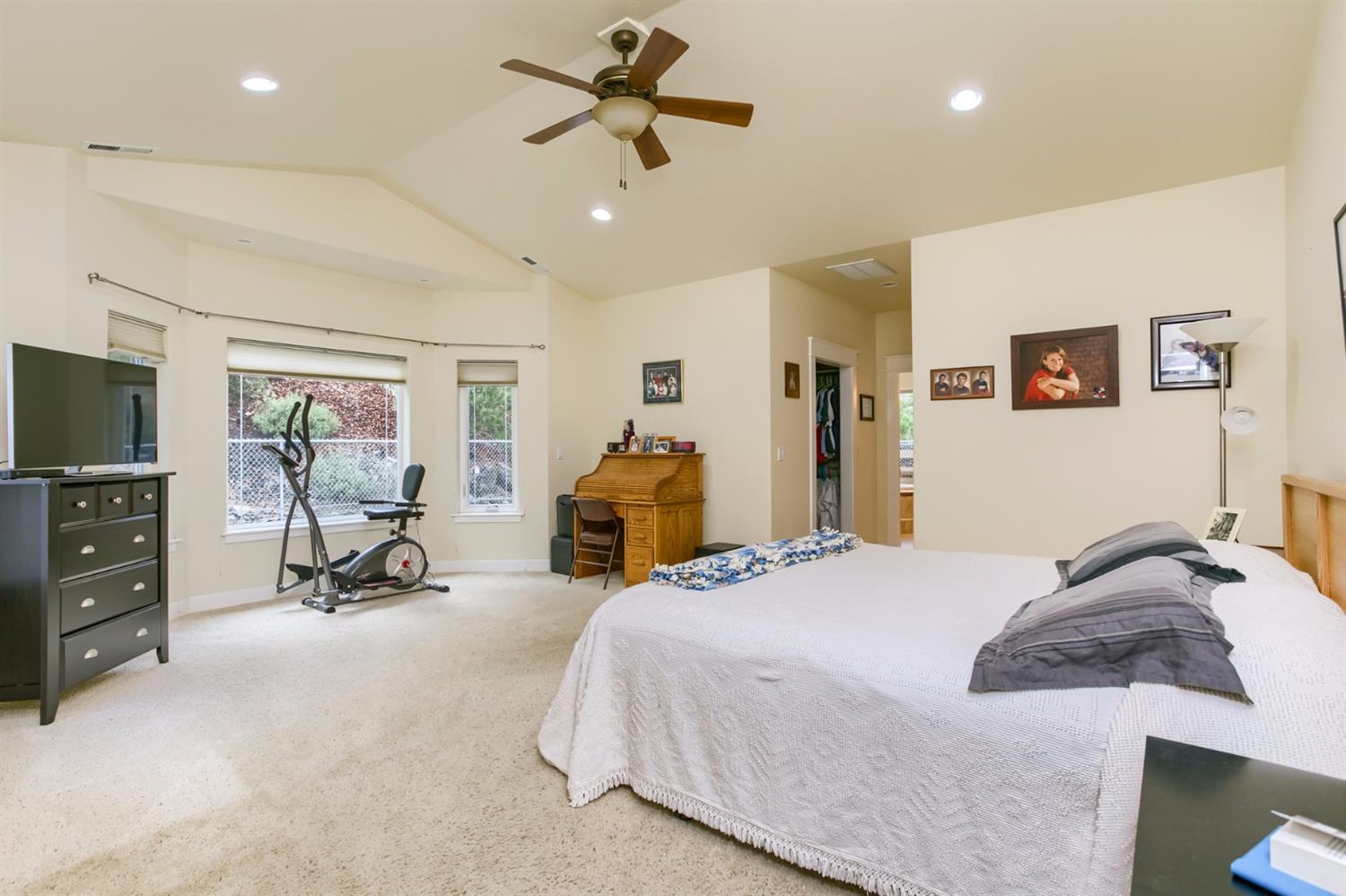 446 Riverbanks Road Grants Pass, OR 97527 - Photo 17 of 34 Additional Photo
