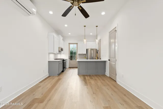 $1,975 | 202 Steiner Oaks, Lafayette, LA 70508