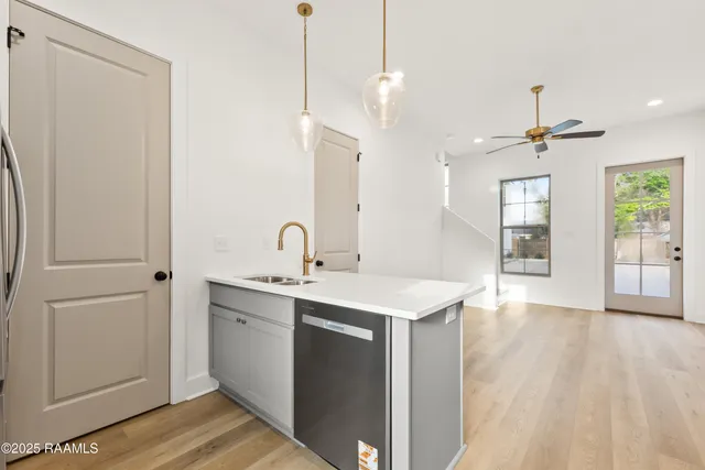 $1,975 | 202 Steiner Oaks, Lafayette, LA 70508