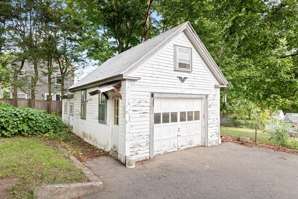 34 Walnut Street Maynard, MA 01754 - Photo 28 of 30 Gallery Image 28
