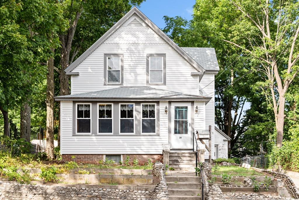 34 Walnut Street Maynard, MA 01754 - Photo 4 of 30 Gallery Image 4