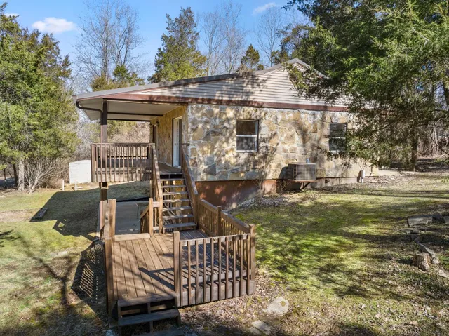 $394,900 | 18433 Wade Hill Road, Patriot, IN 47038