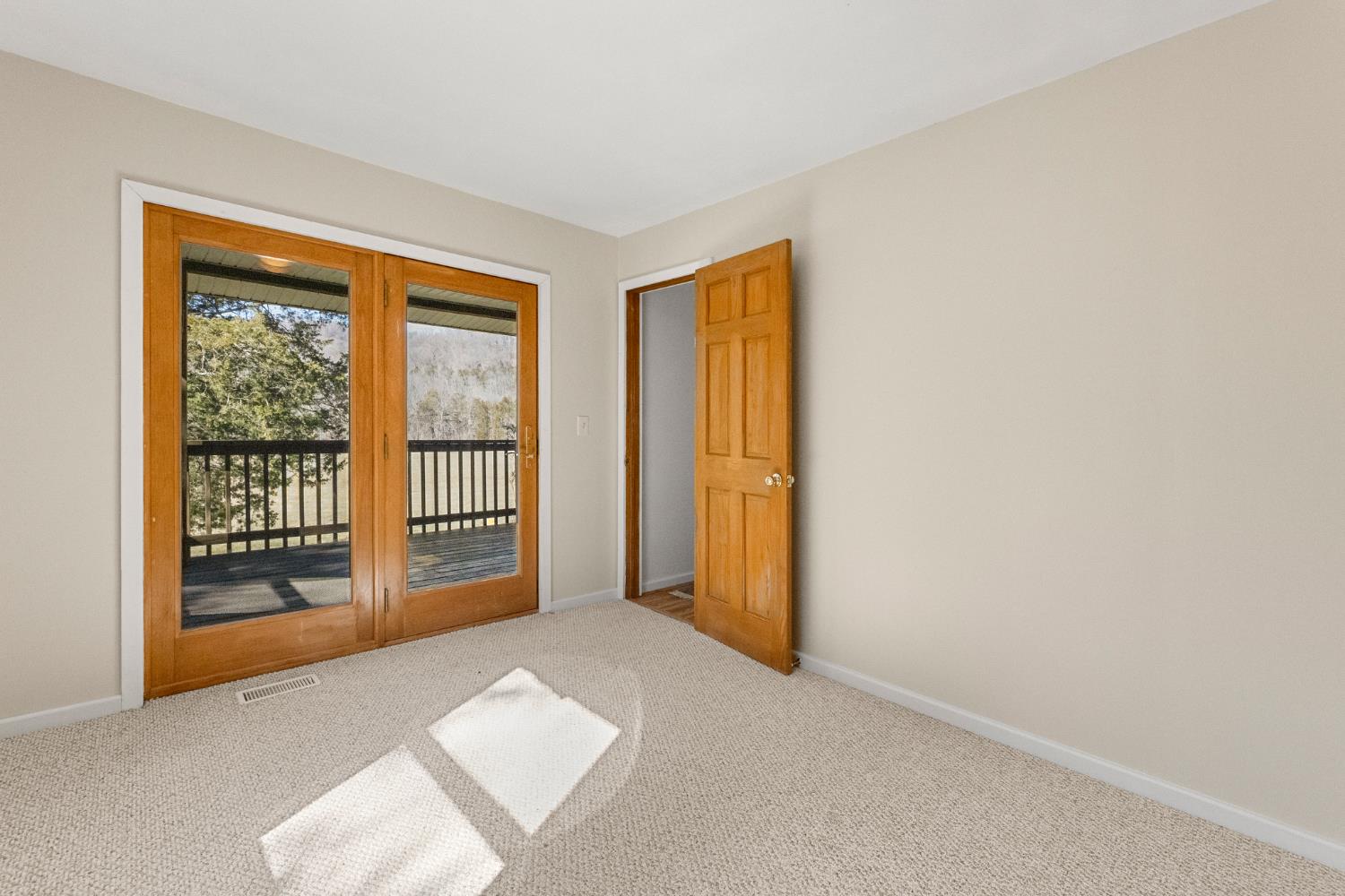 18433 Wade Hill Road Patriot, IN 47038 - Photo 14 of 35