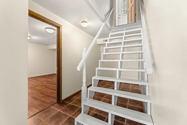 $394,900 | 18433 Wade Hill Road, Patriot, IN 47038