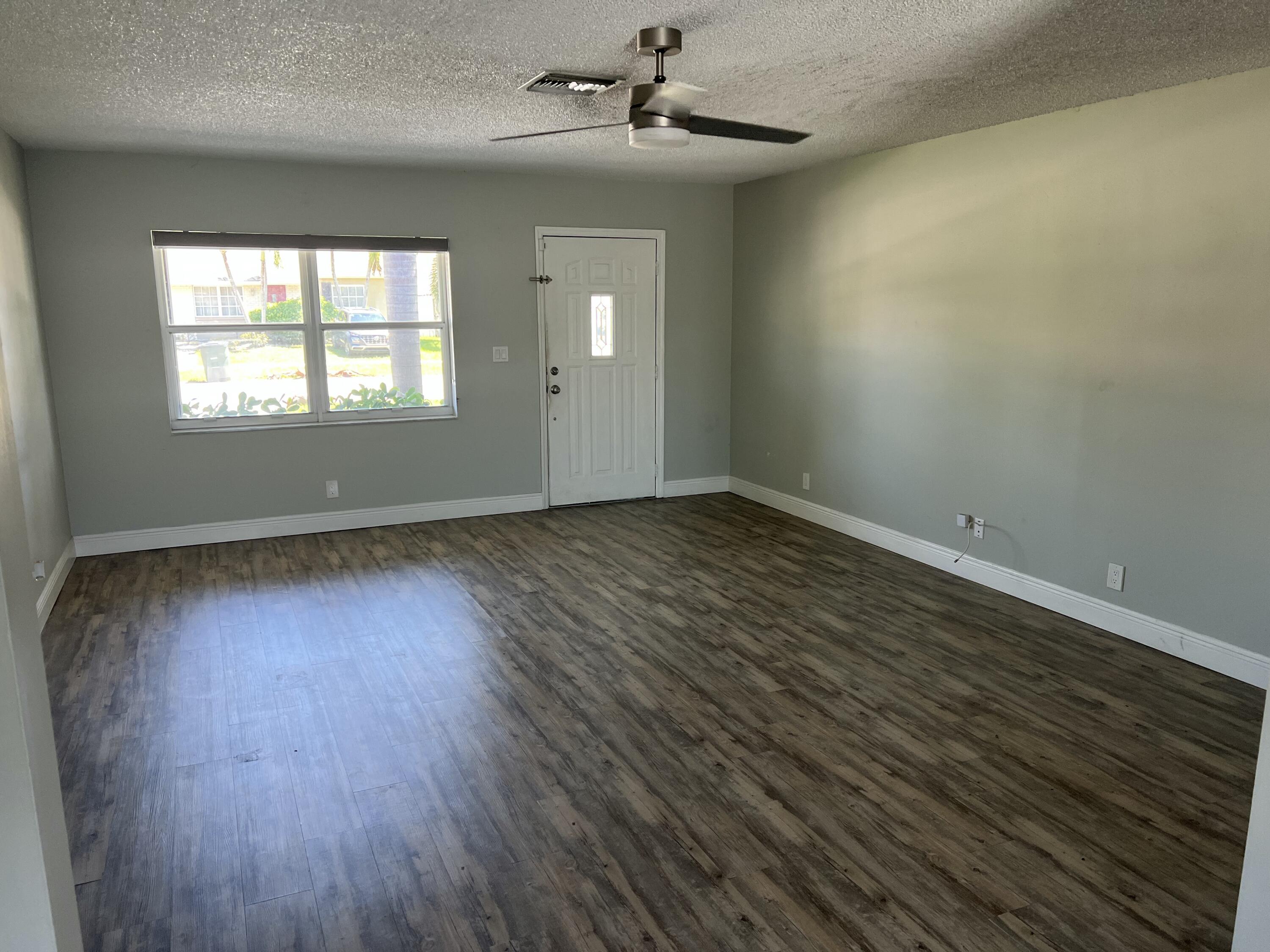 516 Northwest 54th Street Boca Raton, FL 33487 - Photo 2 of 17 IMG_2359