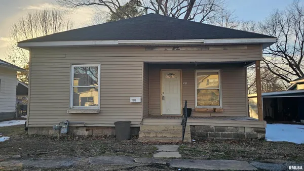$40,000 | 1013 South 13th Street, Herrin, IL 62948