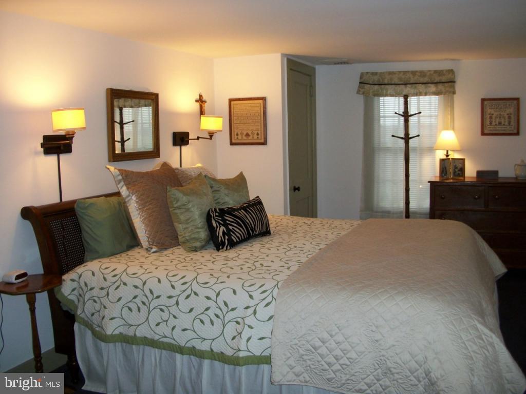 153 College Avenue Mountville, PA 17554 - Photo 13 of 26 Gallery Image 13