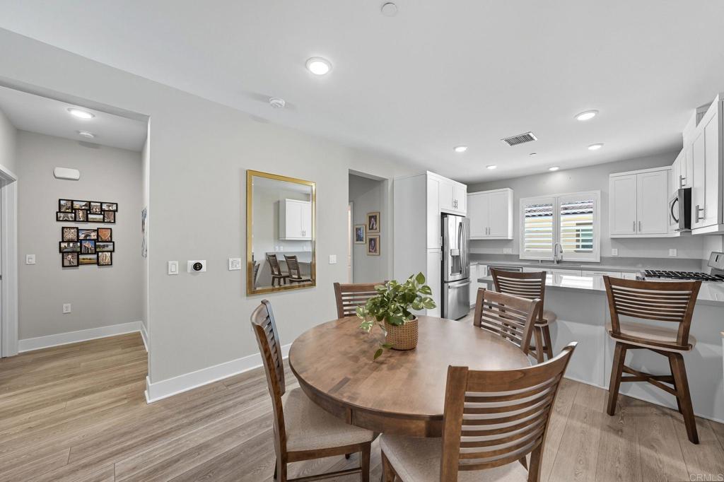 172 Diamante Road San Marcos, CA 92078 - Photo 10 of 37