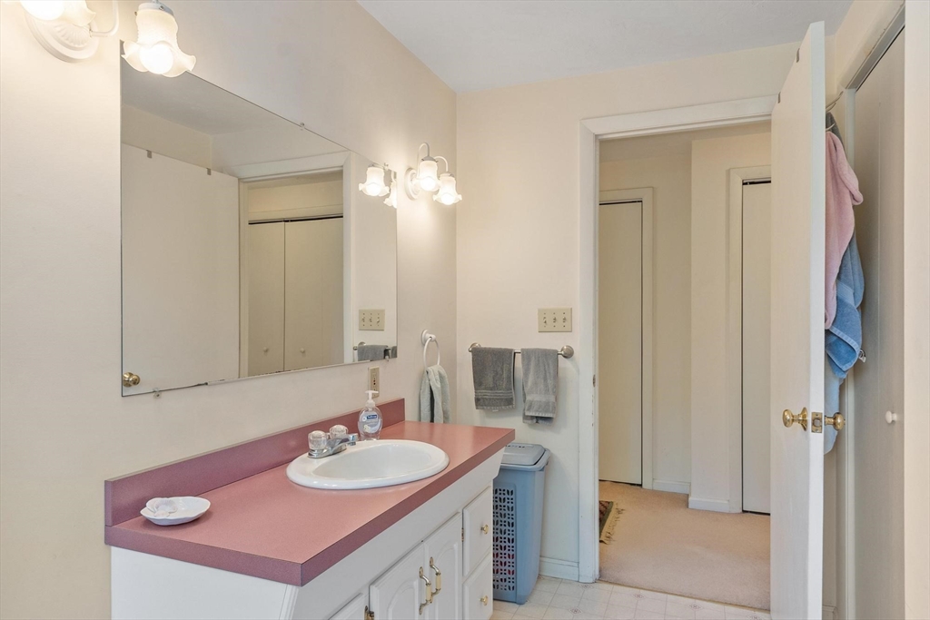 50 North Spencer Road Spencer, MA 01562 - Photo 21 of 42