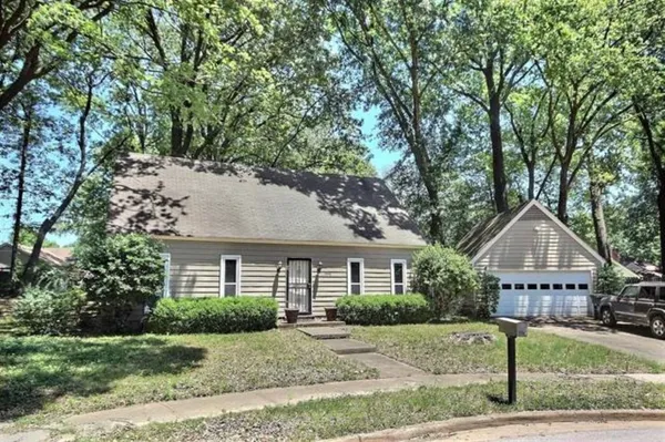 $1,200 | 1946 Rolling Glen Cove, Memphis, TN 38134