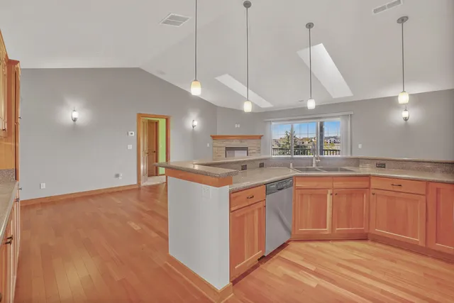 $339,900 | 1632 Grey Fox Trail, Unit 22, Mukwonago, WI 53149