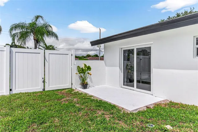 $1,299,000 | 230 Southeast 3rd Avenue, Pompano Beach, FL 33060