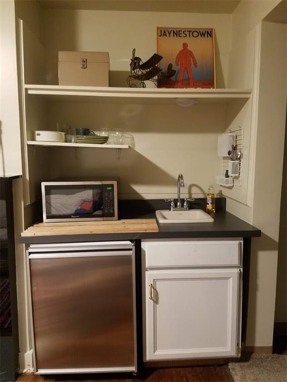 3235 Parkview Avenue Pittsburgh, PA 15213 - Photo 4 of 21 a utility room with dryer and washer