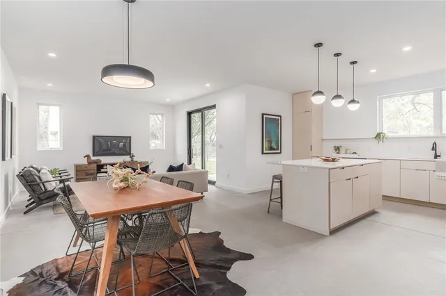 $4,200 | 921 Tillery Street, Unit B, Austin, TX 78702