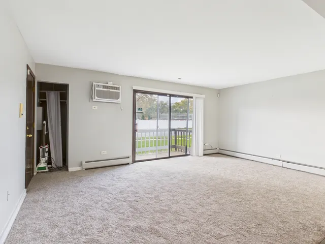 $1,350 | 11805 South Karlov Avenue, Unit 102, Alsip, IL 60803