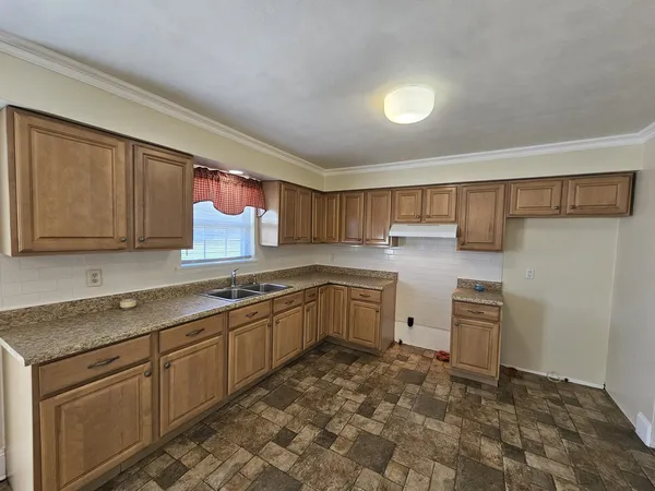$154,500 | 14927 East Clearview Road, Mount Vernon, IL 62864