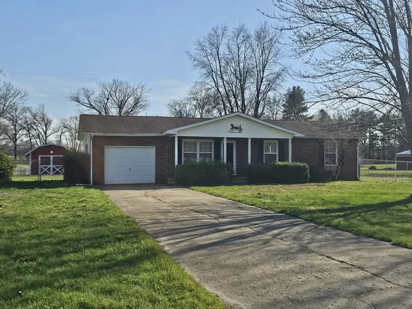 $154,500 | 14927 East Clearview Road, Mount Vernon, IL 62864