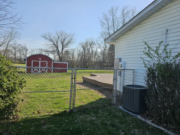 $154,500 | 14927 East Clearview Road, Mount Vernon, IL 62864
