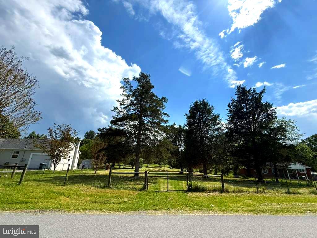 217 Farm View Road Front Royal, VA 22630 - Photo 3 of 16