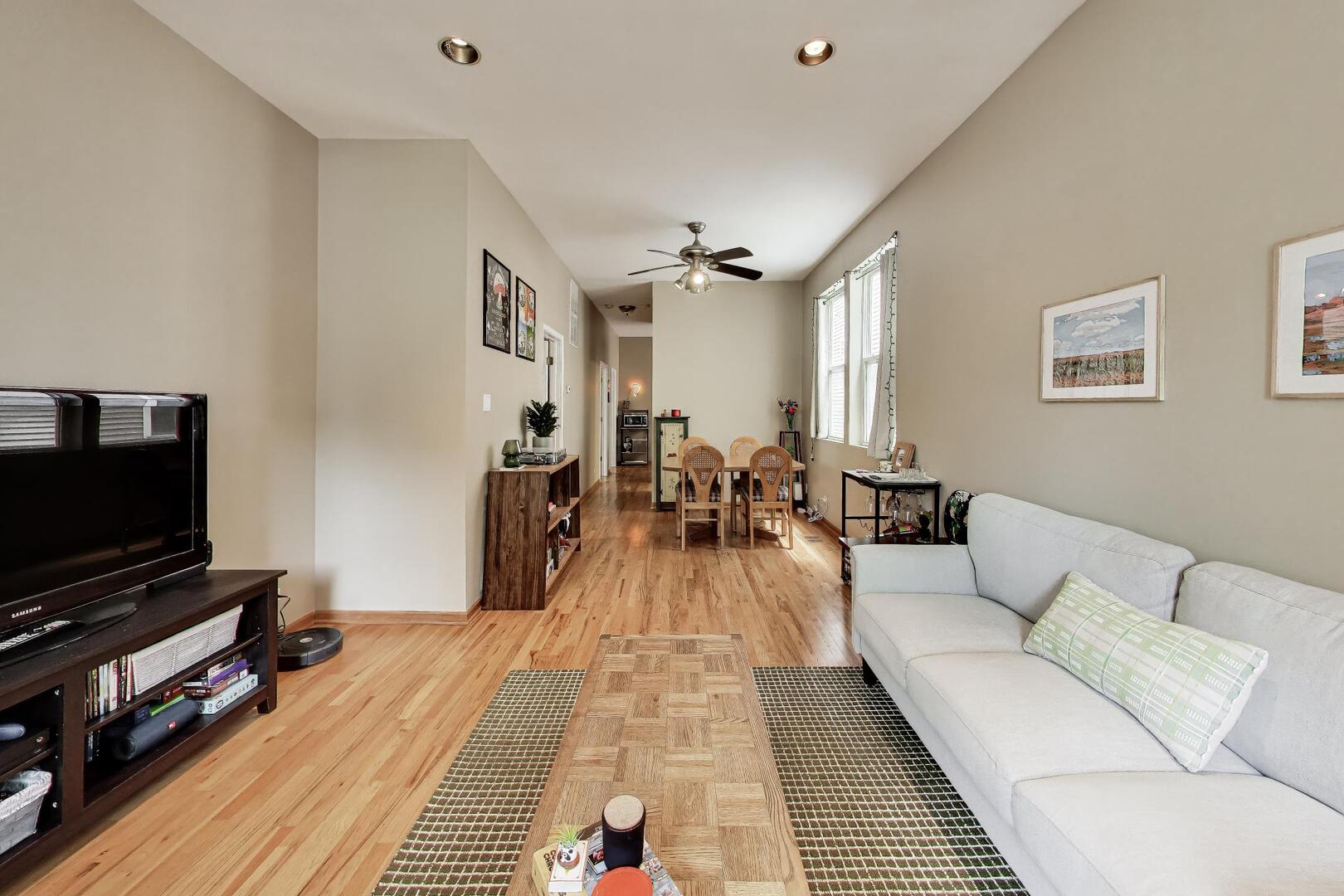 2141 North Point Street, Unit 1F Chicago, IL 60647 - Photo 4 of 30