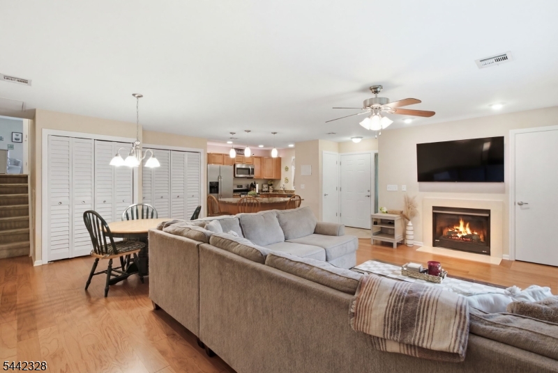 9 Sam Bonnell Drive, Unit 9 Clinton, NJ 08809 - Photo 10 of 30