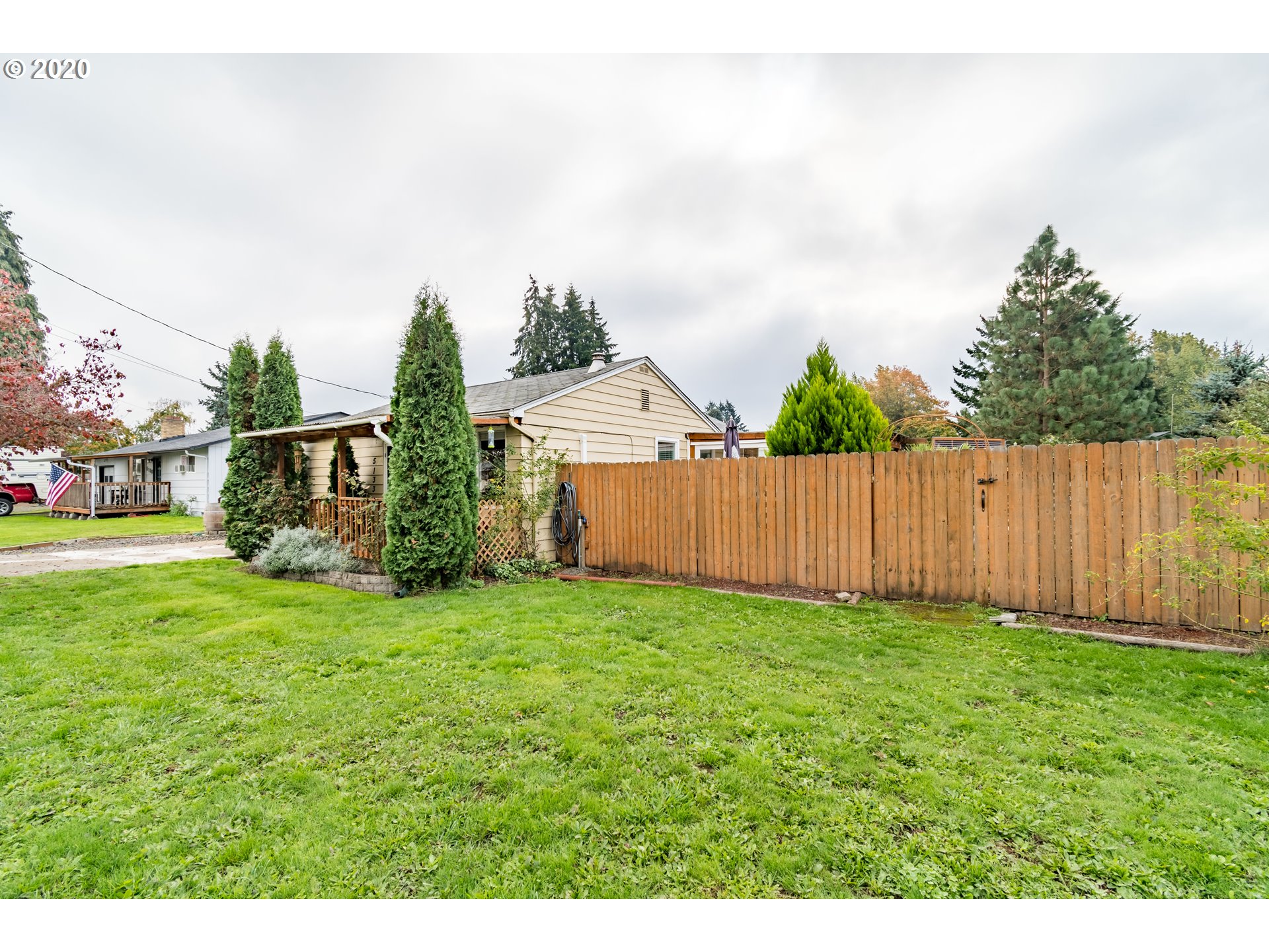 5133 F Street Springfield, OR 97478 - Photo 3 of 32