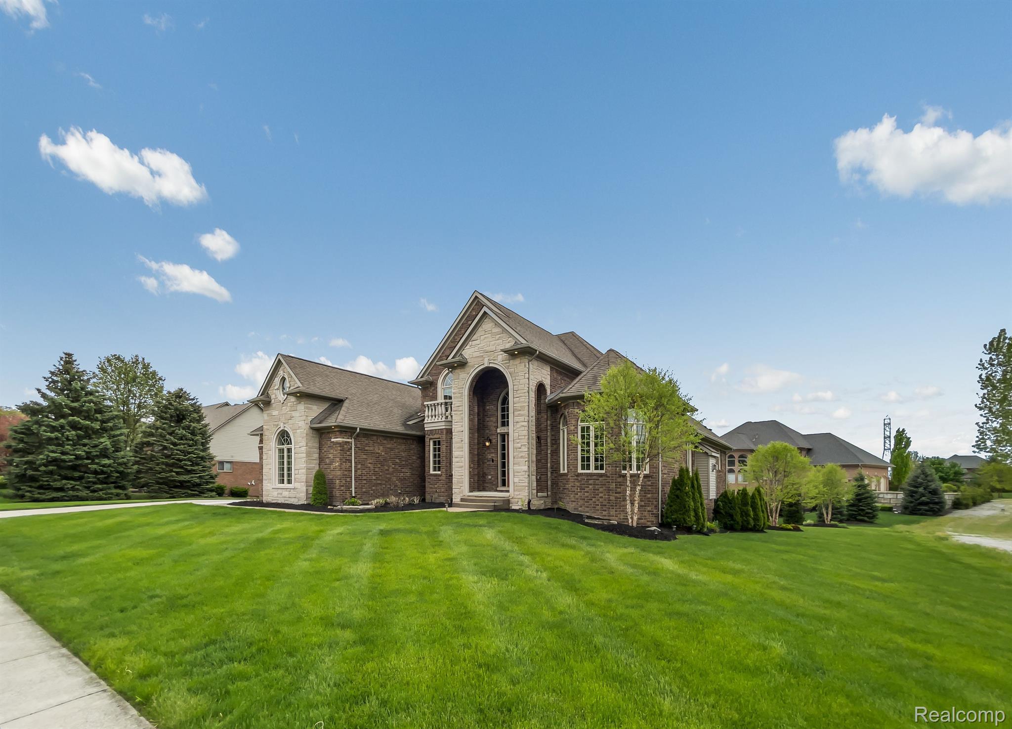 8778 Inverness Washington, MI 48095 - Photo 40 of 56 Gallery Image 40
