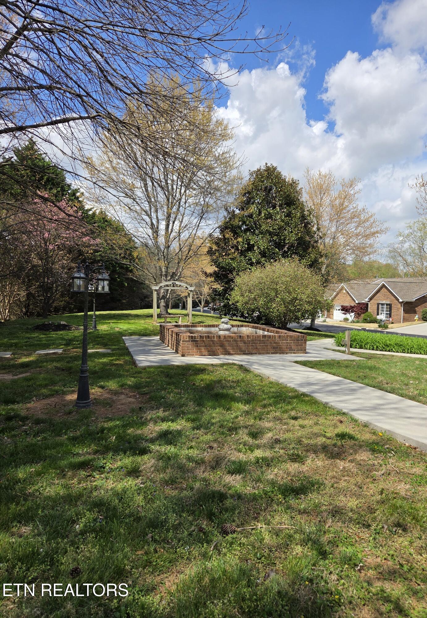 7628 Wren Garden Way Powell, TN 37849 - Photo 4 of 24 Park