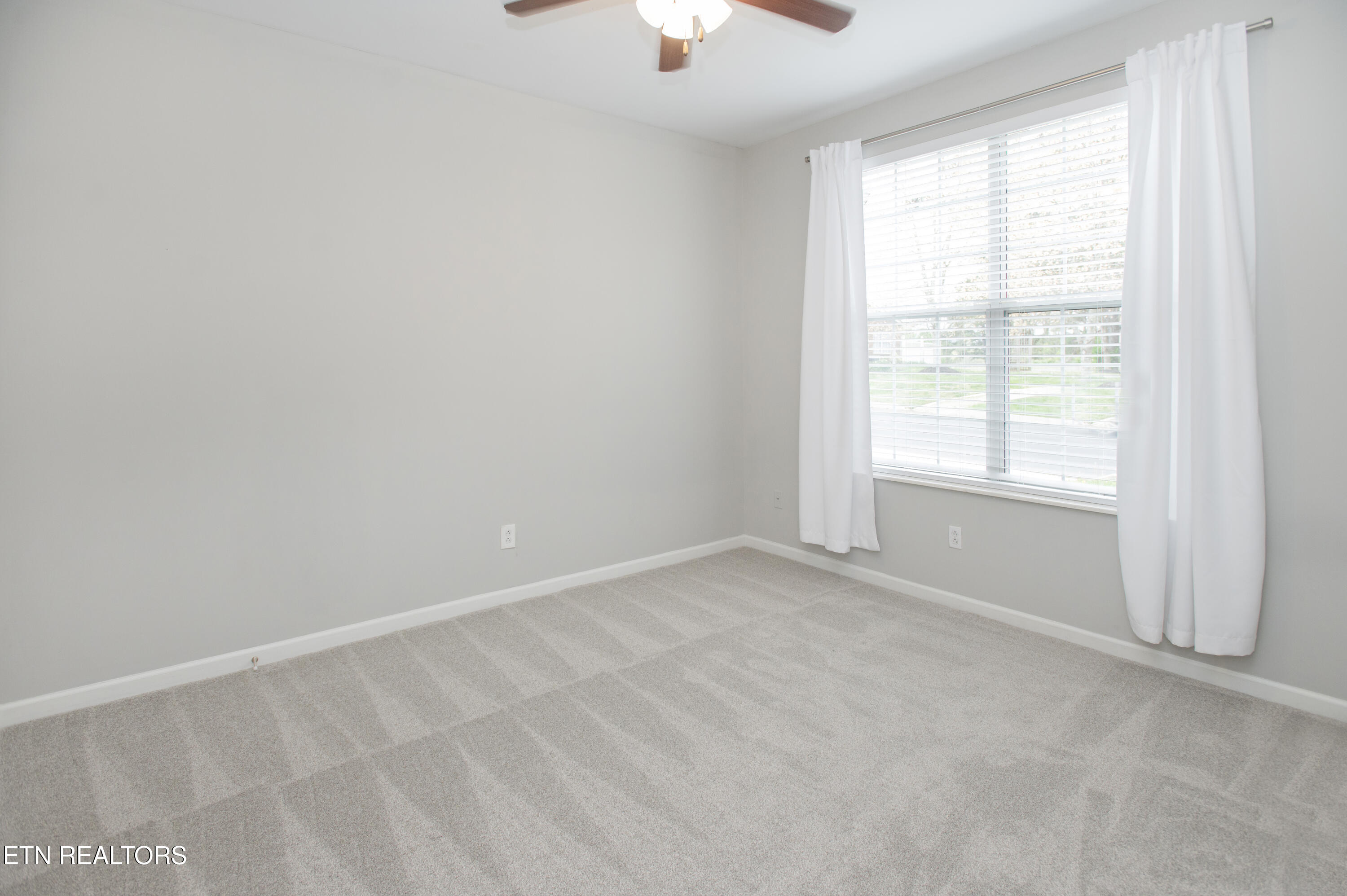 7628 Wren Garden Way Powell, TN 37849 - Photo 7 of 24 Guest Room