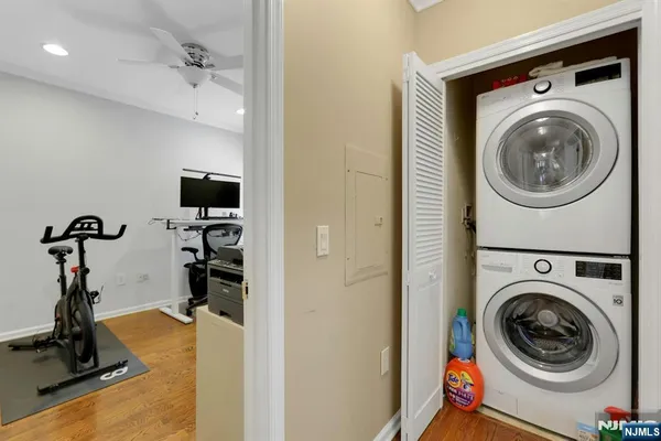 $599,000 | 155 The Promenade, Edgewater, NJ 07020