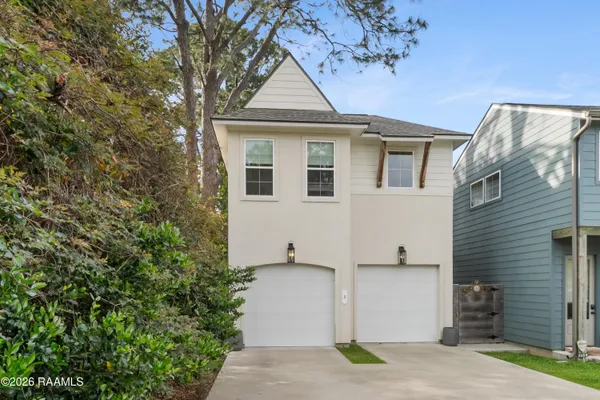 $398,500 | 325 Bacque Crescent Drive, Unit A, Lafayette, LA 70503