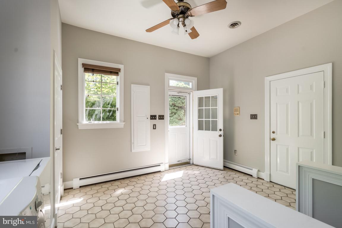 5 Barn Ridge Court Silver Spring, MD 20906 - Photo 36 of 70 Gallery Image 36