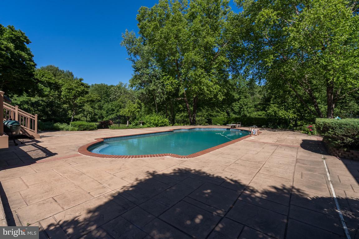 5 Barn Ridge Court Silver Spring, MD 20906 - Photo 52 of 70 Gallery Image 52