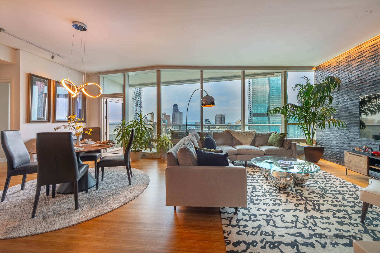 340 East Randolph Street, Unit 4902 Chicago, IL 60601 - Photo 3 of 42