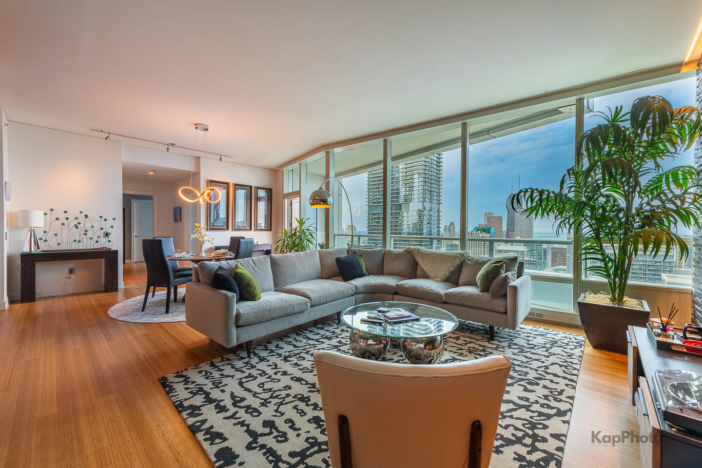 340 East Randolph Street, Unit 4902 Chicago, IL 60601 - Photo 4 of 42