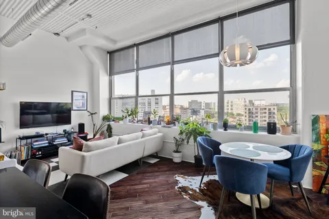 $550,000 | 2200-28 Arch Street, Unit 804, Philadelphia, PA 19103