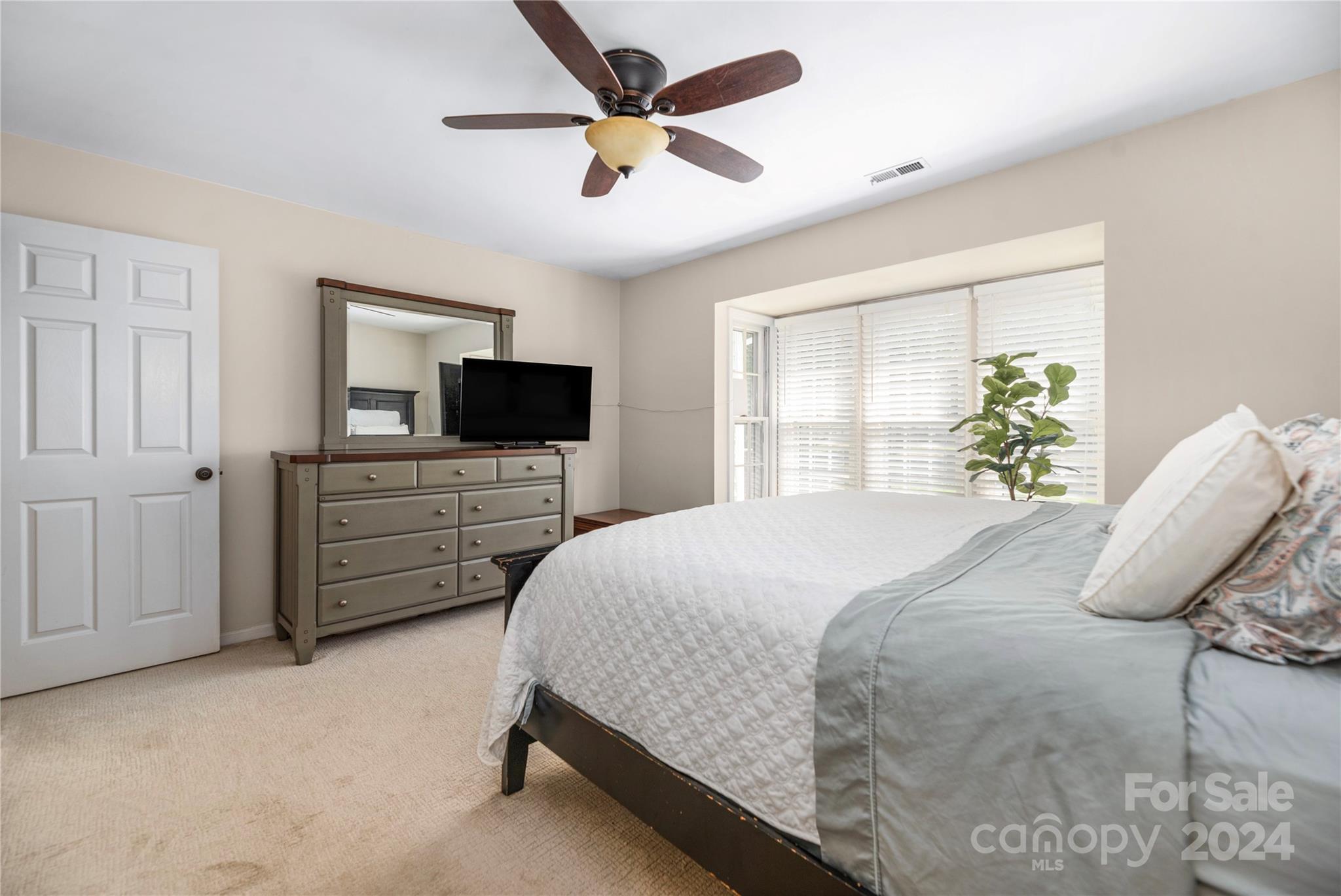 768 Marsh Road, Unit 5 Charlotte, NC 28209 - Photo 2 of 25
