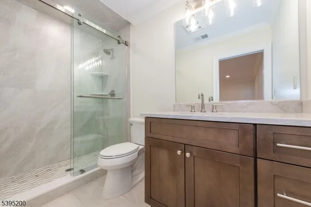 $1,495,000 | 20 West Drive, Fairfield, NJ 07004