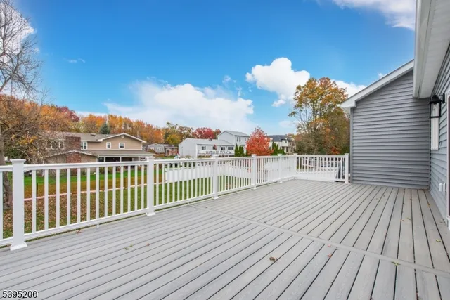 $1,495,000 | 20 West Drive, Fairfield, NJ 07004