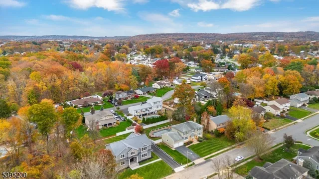 $1,495,000 | 20 West Drive, Fairfield, NJ 07004