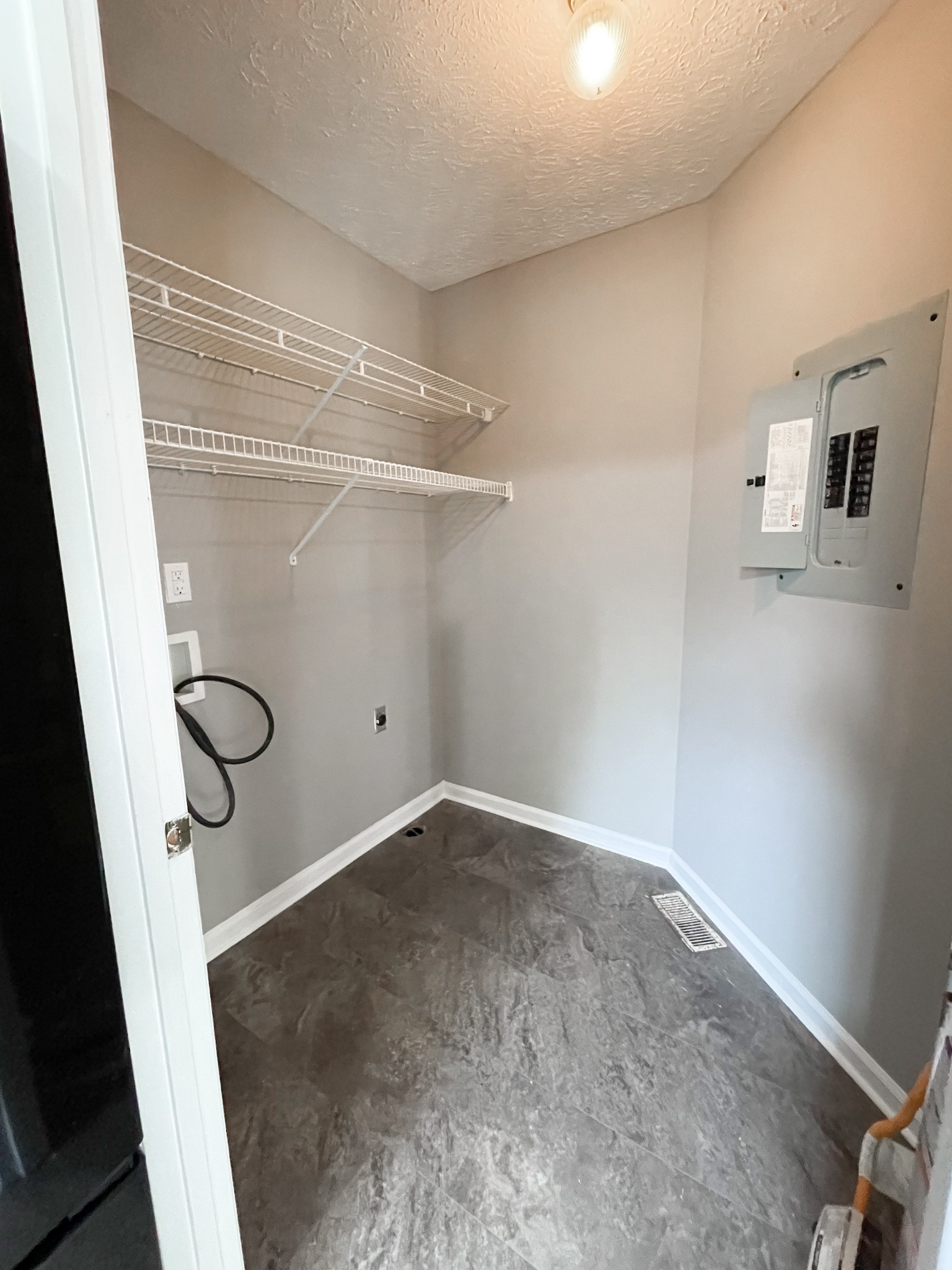 4859 Yates Cave Road Cross Plains, TN 37049 - Photo 9 of 14 Gallery Image 9