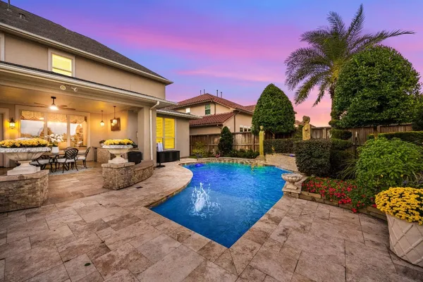 a view of a house with entertaining space