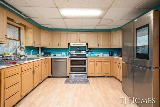 $574,900 | 2895 M Highway 79, Hastings, MI 49058