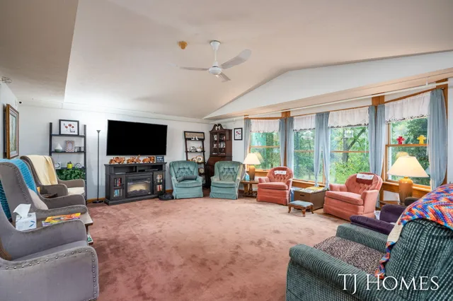 $574,900 | 2895 M Highway 79, Hastings, MI 49058