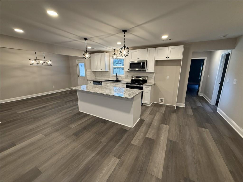 7167 Brown Bridge Road Covington, GA 30014 - Photo 2 of 32